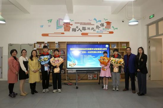 国产亚洲福利精品一区二区